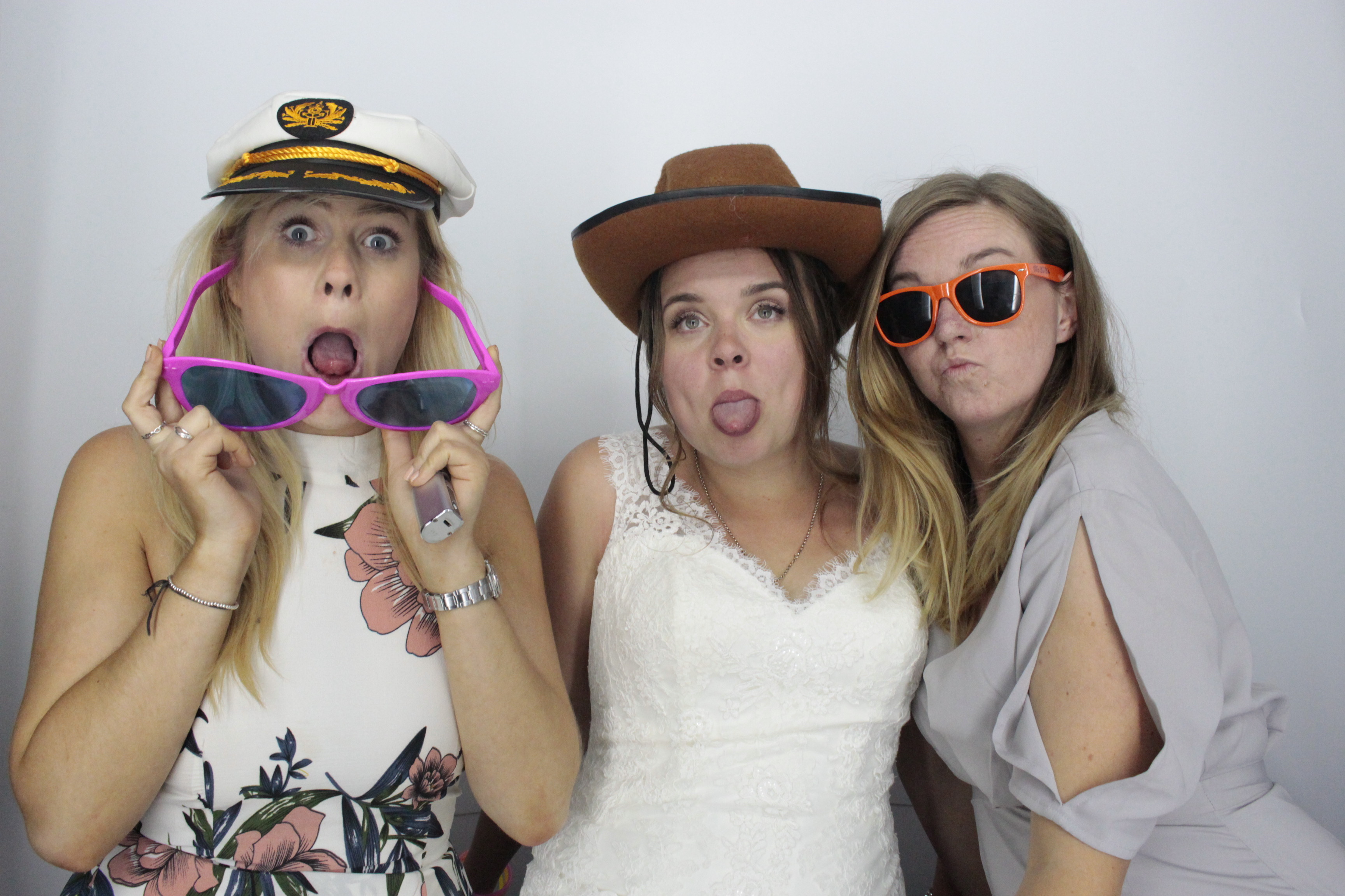 Ollie & Amy's Wedding | View more photos from the event at gallery.myphotoboothexperience.co.uk/u/MyPhotoBoothExperienceLtd/Ollie-Amys-Wedding